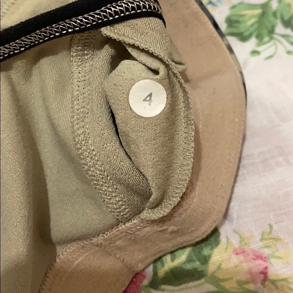 Lululemon Athletica Tanktop - Picture 4 of 4